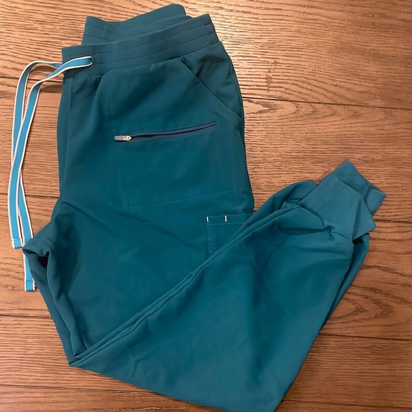 Dolan Scrub Hope 11-Pocket Core Scrub Jogger Pant - Picture 1 of 5